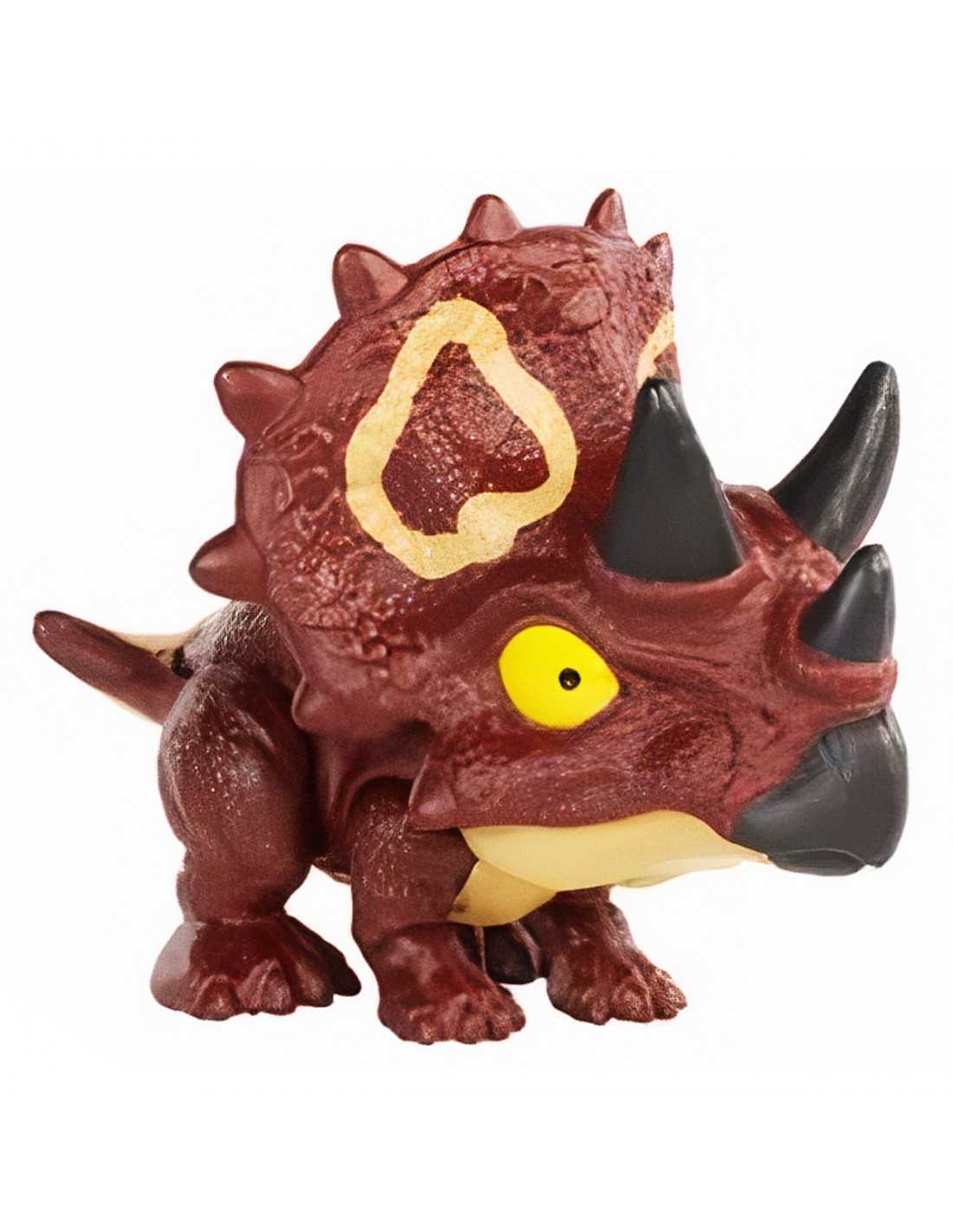Jurassic World Snap Squad – Triceratops (Variante Roja - Tarjeta Corta) (UPC: 194735004348)
