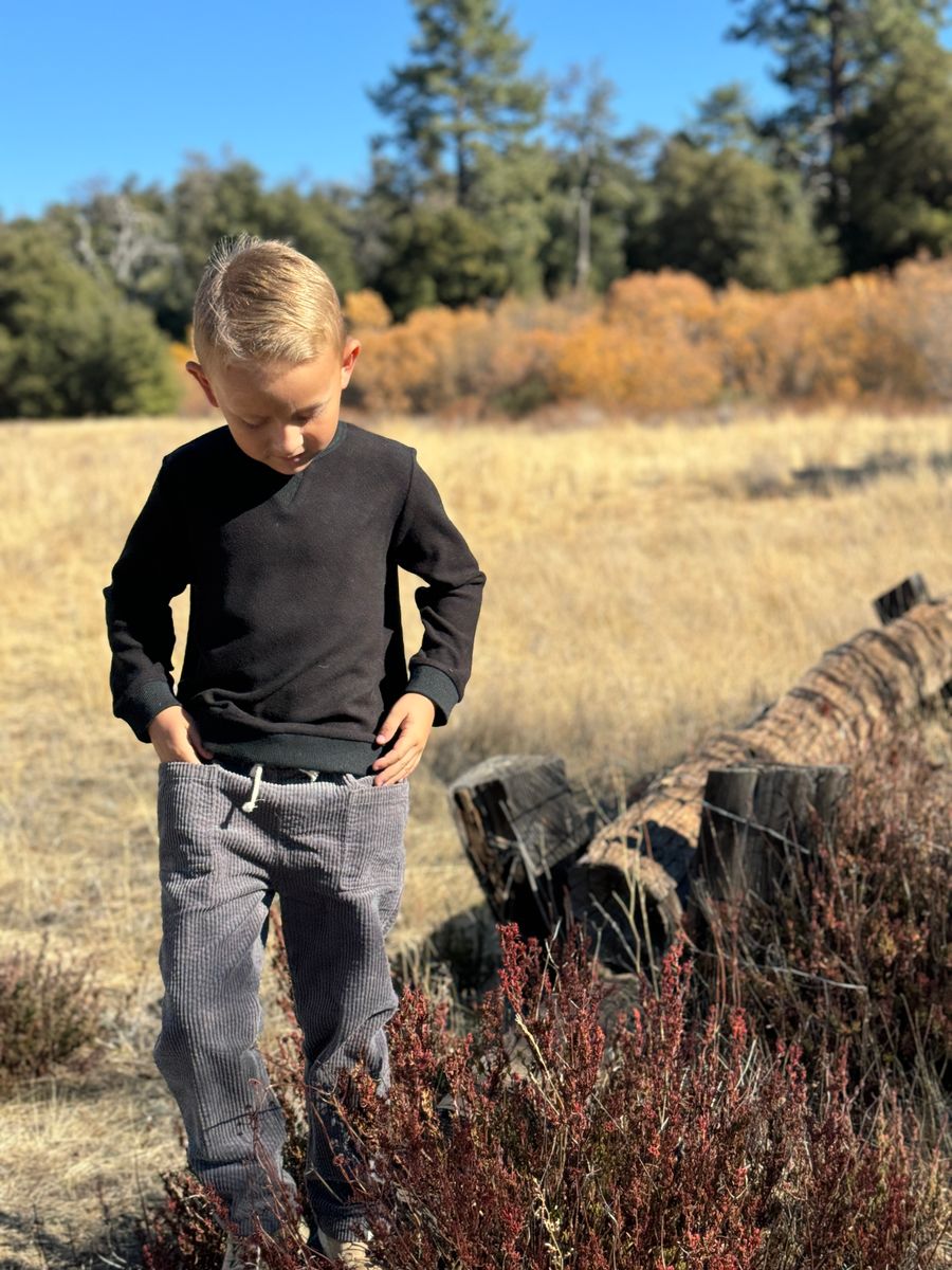 Tarquin Sweatshirt | Black | Me & Henry-2
