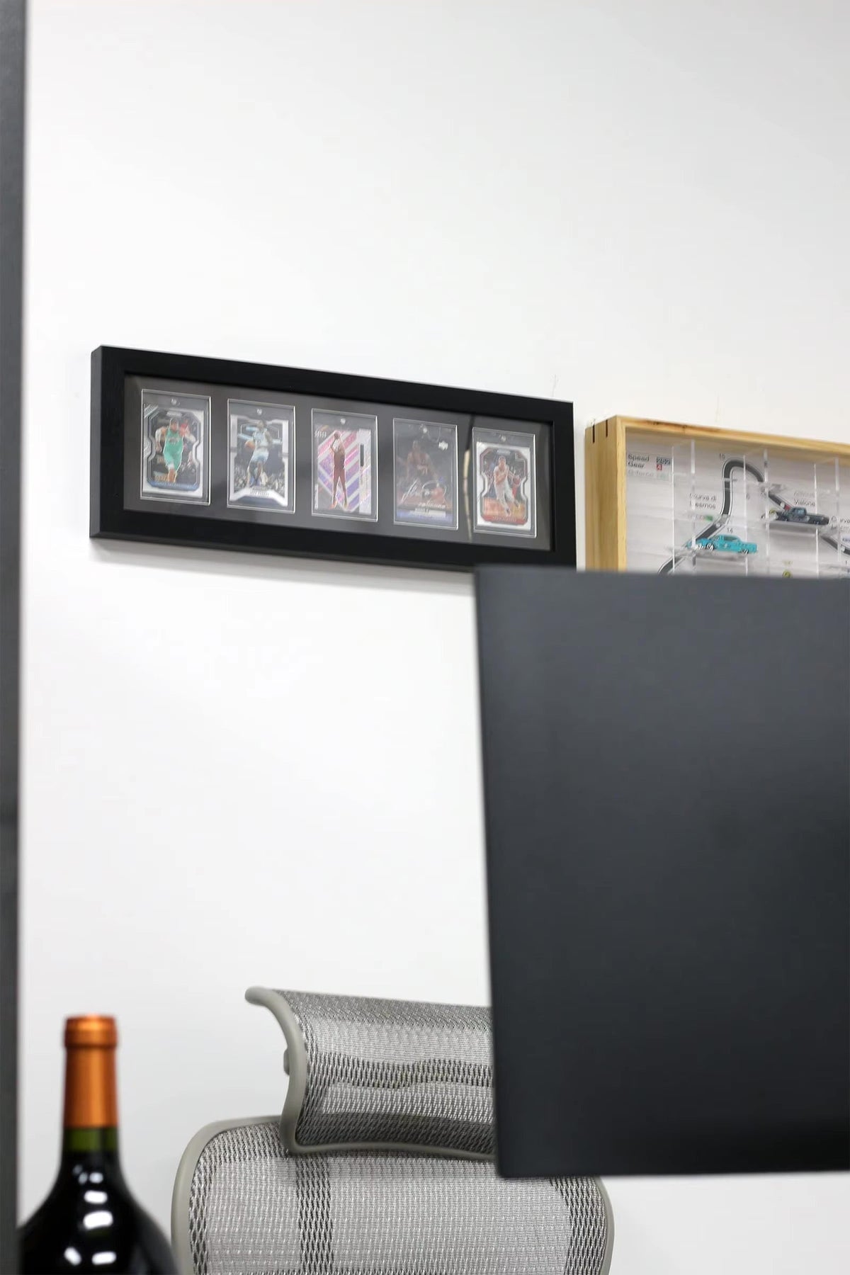 EVORETRO Wooden Display Frame for Magnetic Card Holders-11