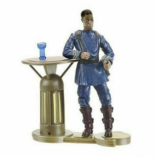 Star Wars AOTC – Achk Med-Beq (Coruscant Outlander Club) with Blaster & Bar Table (UPC: 076930847428)