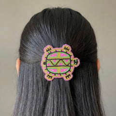 Beaded turtle Barrette Green accent-6
