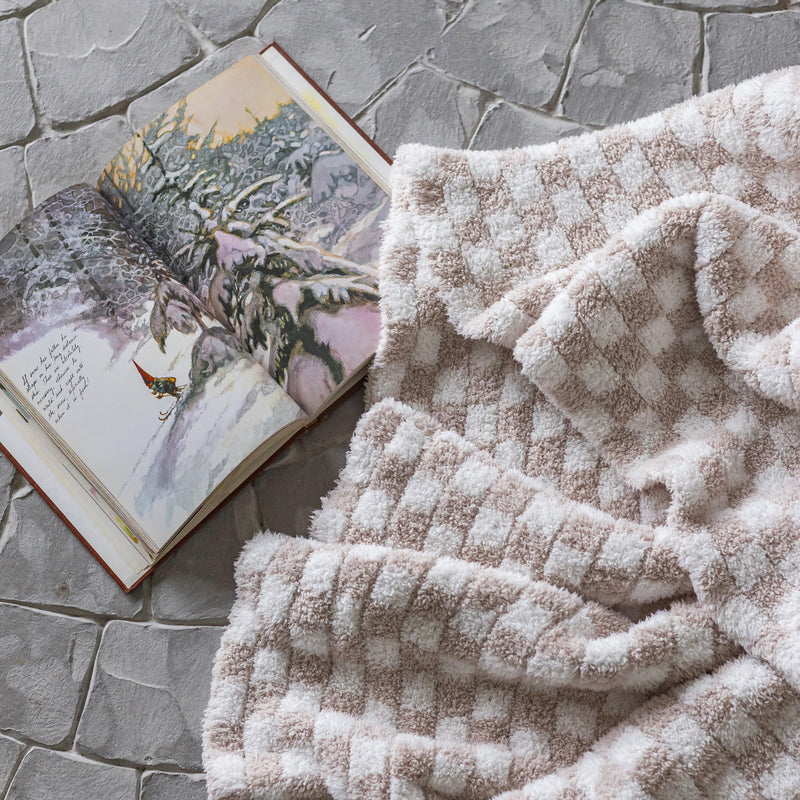 Blushing Beige & White Check Print Extended Throw-2