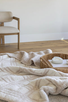 Blushing Beige & White Plaid Print Extended Throw-3
