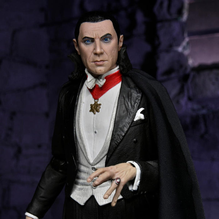 Universal Monsters – 7" Scale Action Figure - Ultimate Dracula - Transylvania-5