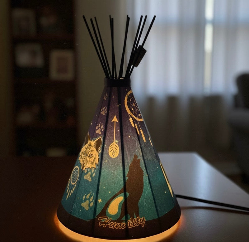 Wolf Teepee Lamp-1