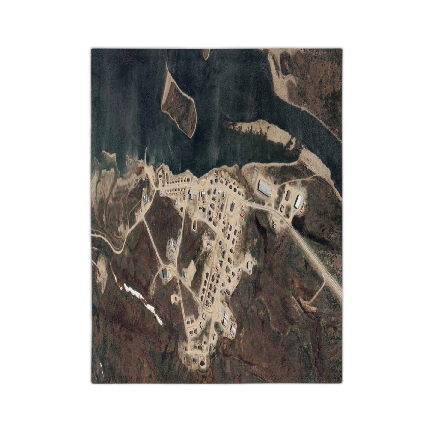 Tasiujaq Nunavik Velveteen Throw Blanket