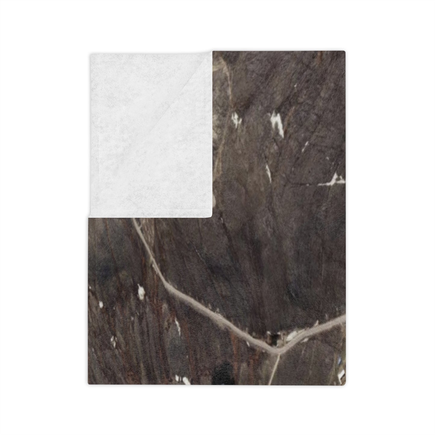 Kangiqsujuaq Nunavik Velveteen Throw Blanket