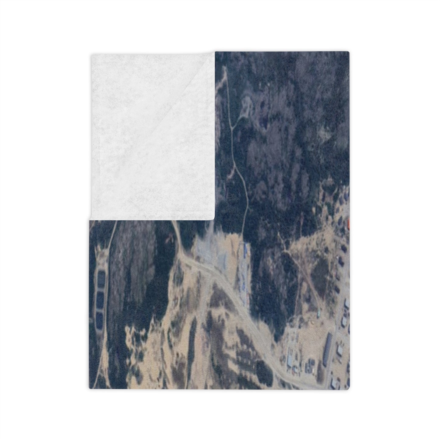 Kuujjuaraapik Whapmagoostui Velveteen Throw Blanket