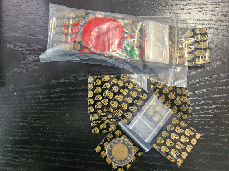1515 Original Apple Bags: 1.5" x 1.5" Gold Skulls (1000 pieces)-3