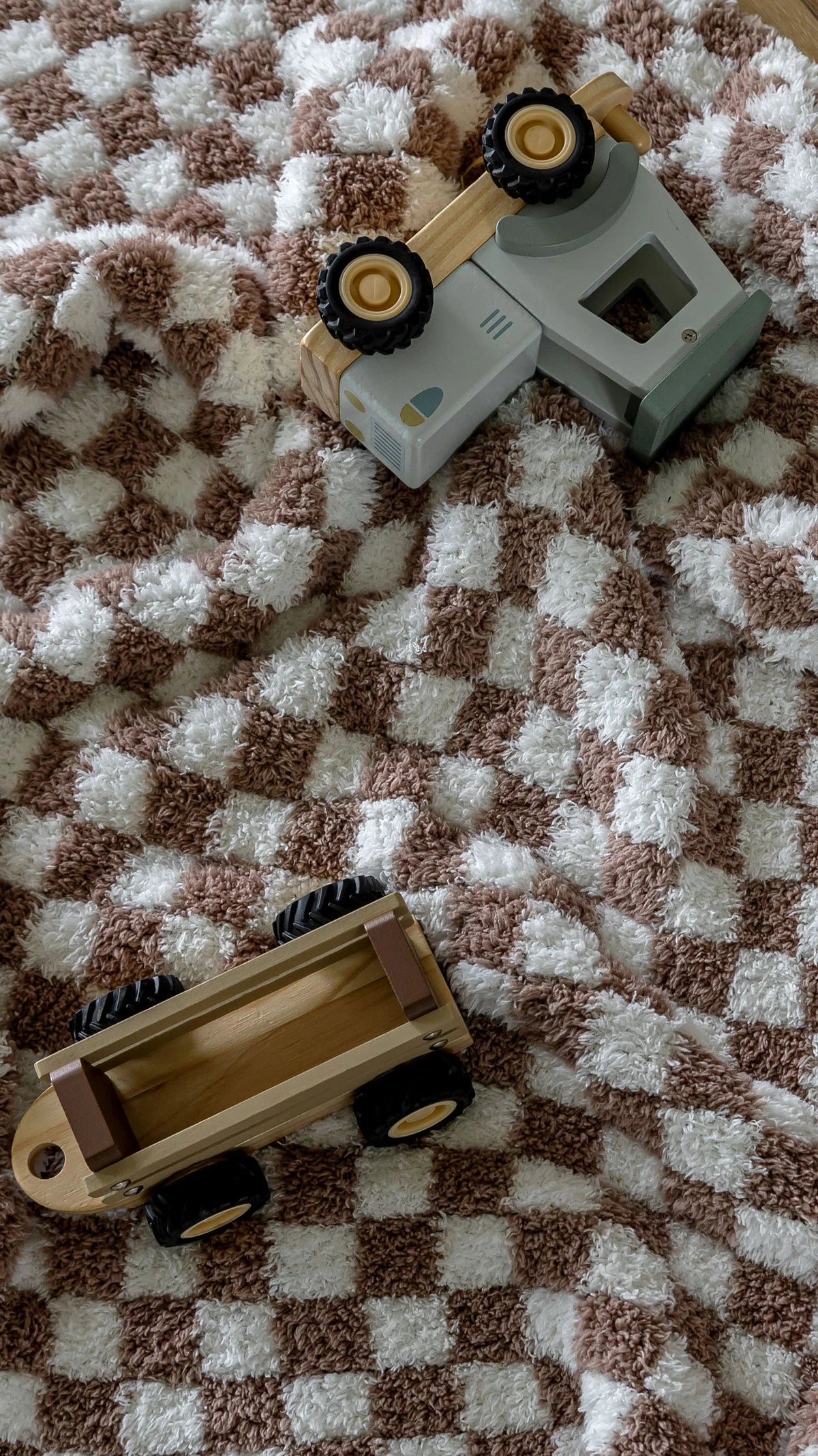 Chocolate Milk & White Check Print Toddler Blanket-3