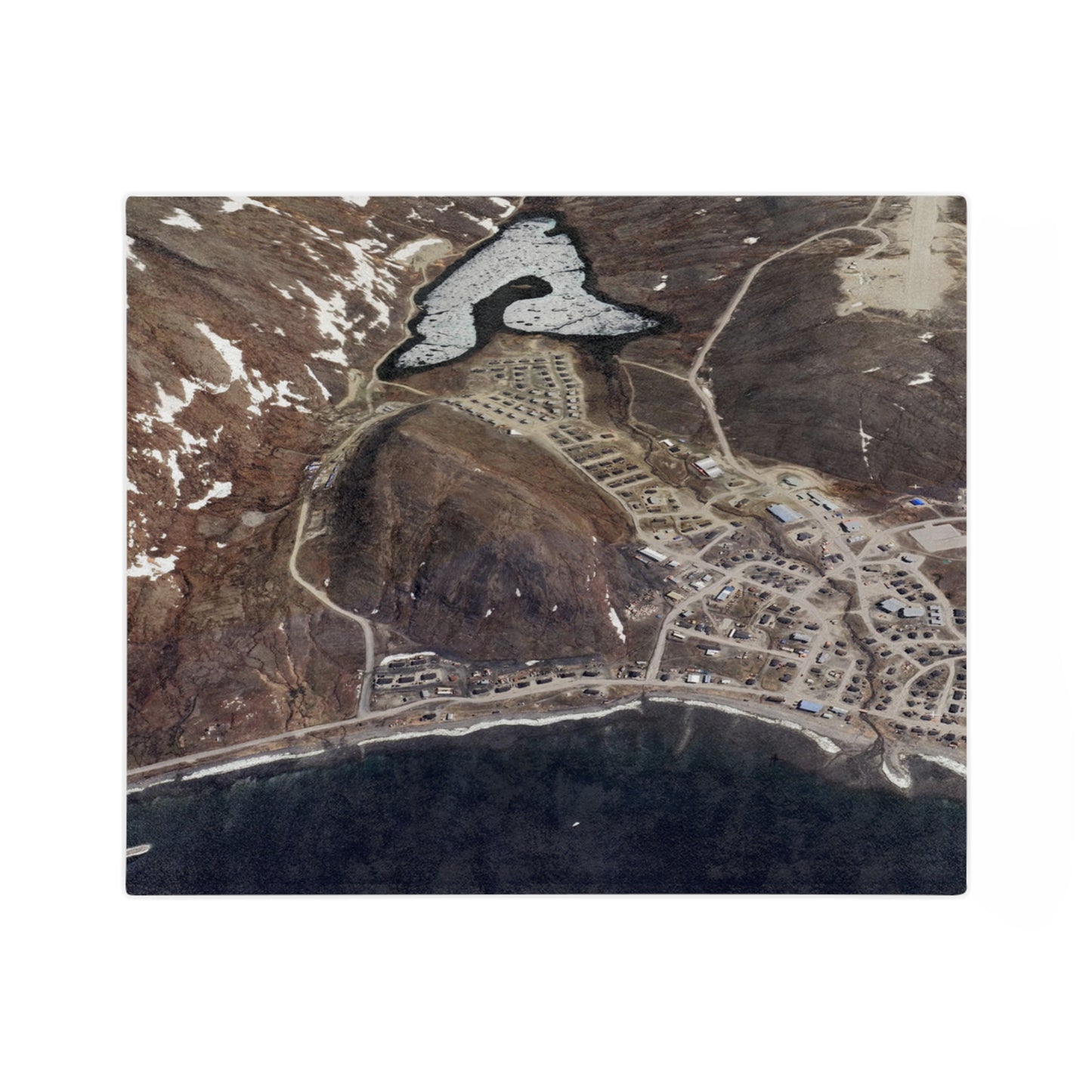 Kangiqsujuaq Nunavik Velveteen Throw Blanket