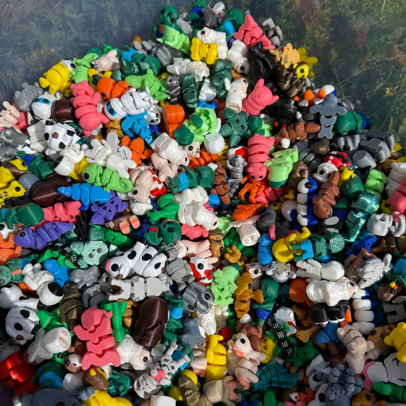 100 Pieces Random MoryThings Pack-13