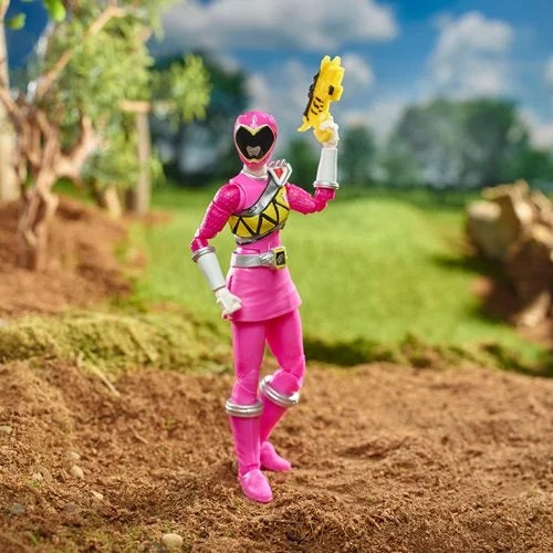 Power Rangers Lightning Collection – Dino Charge Pink Ranger 6-Inch Figure (UPC: 195166152219)
