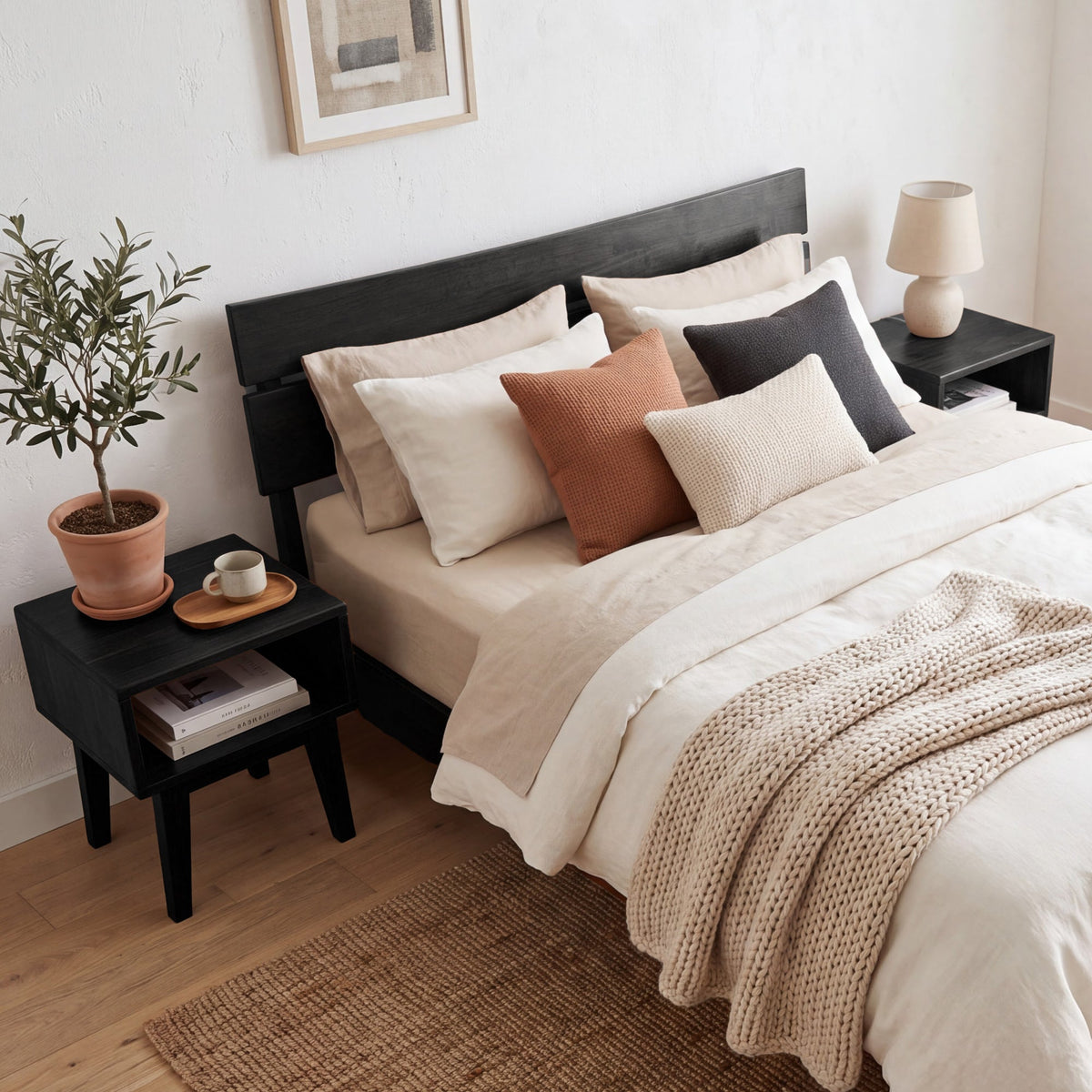 [Compre 1 y Reciba 1] Estructura de cama y mesita de noche de madera maciza Aurora-21