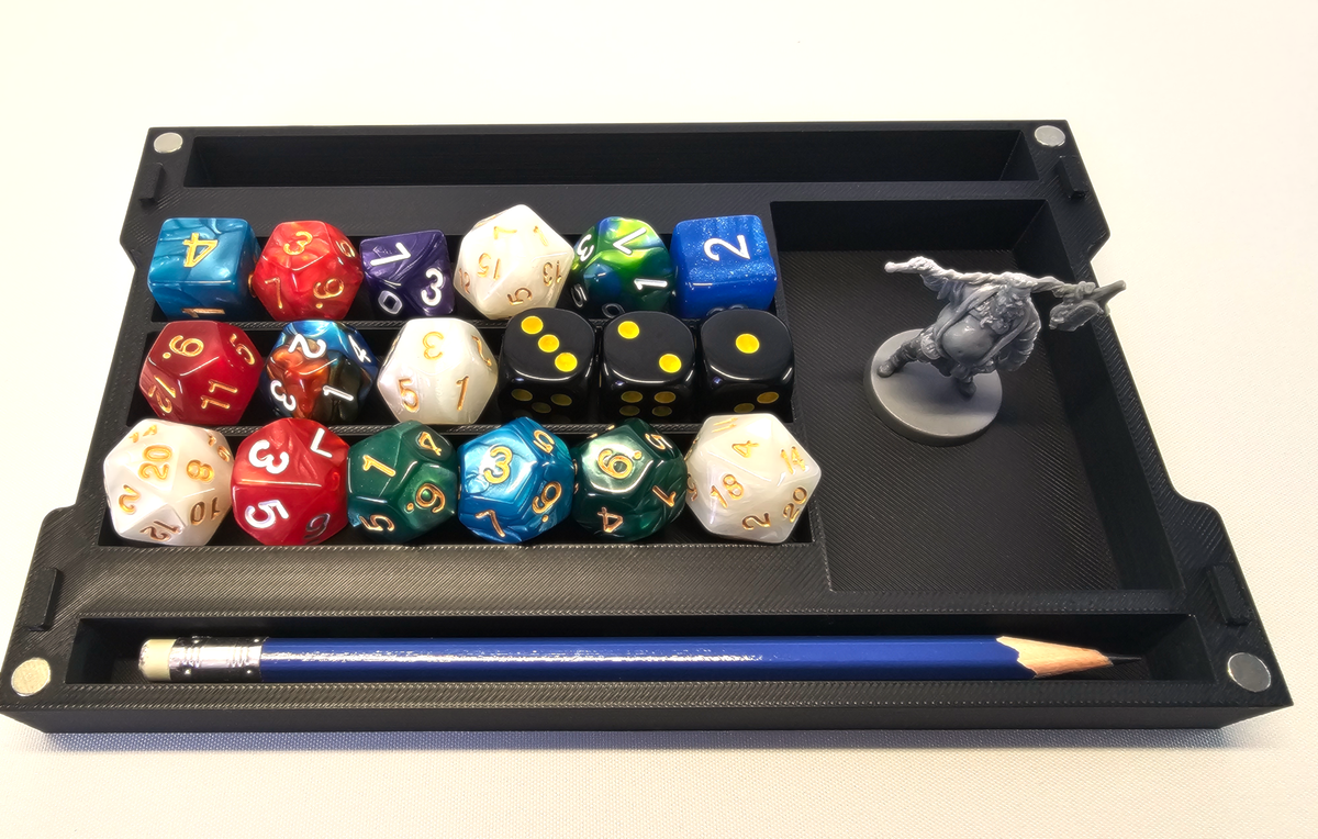 Dungeons & Dragons Dice Box with tray