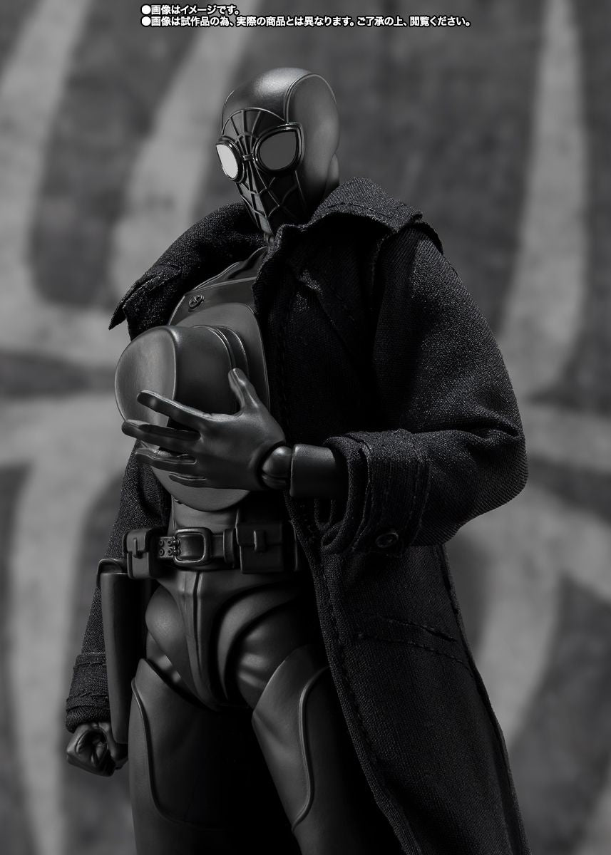 Across the Spider-Verse - S.H.Figuarts -Spider-Man-NOIR & Spider-Ham-6