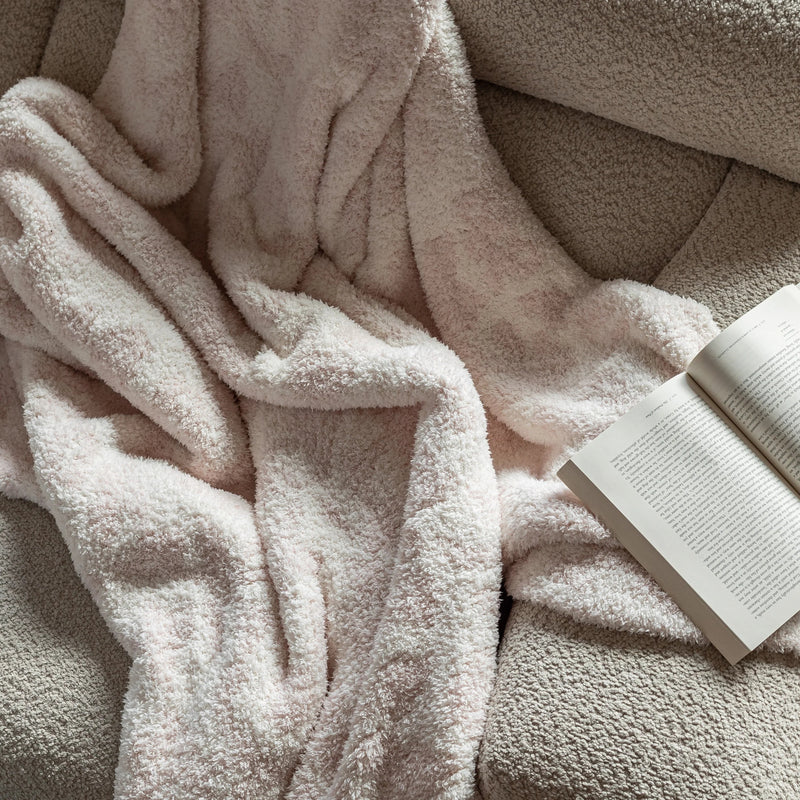 Primrose Pink and Soft White Vintage Floral Print Extended Throw-2