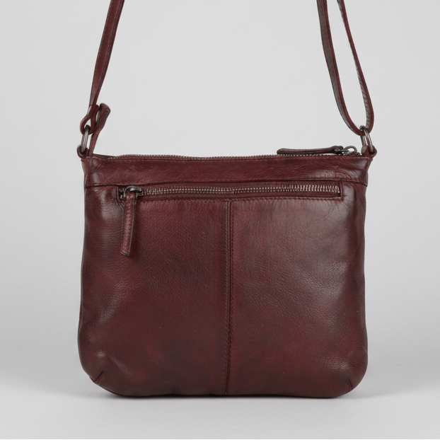 MET V Stitch Crossbody Leather Bag-19