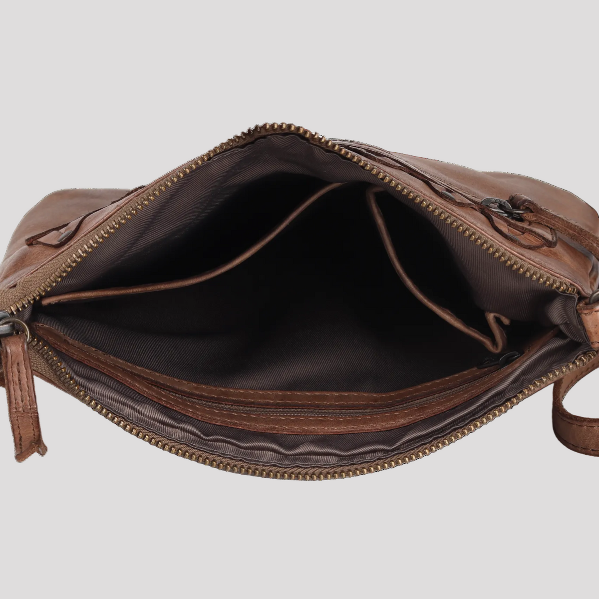 MET V Stitch Crossbody Leather Bag-14