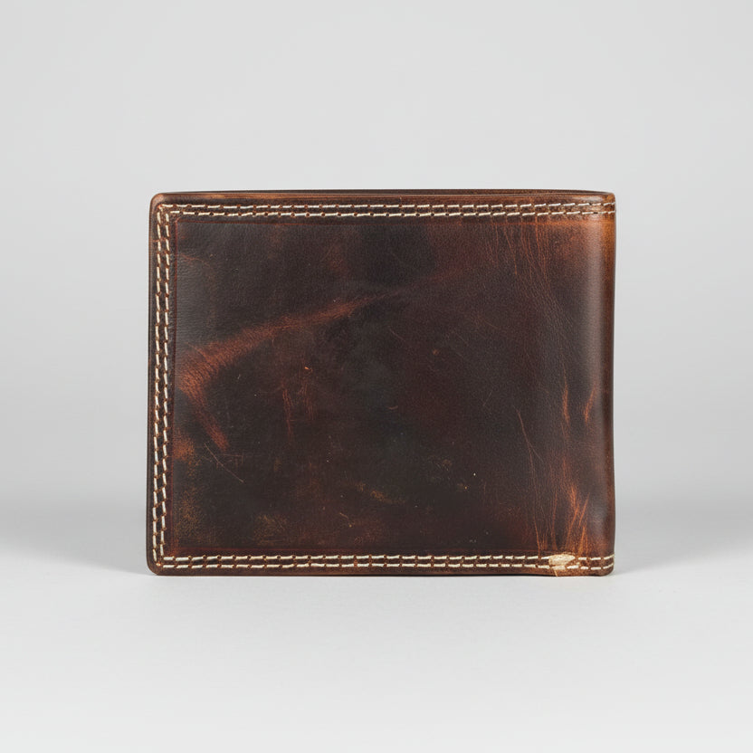 Men’s Genuine Cow Leather Bifold Wallet. Embossed Deer Design with RFID Protection-2