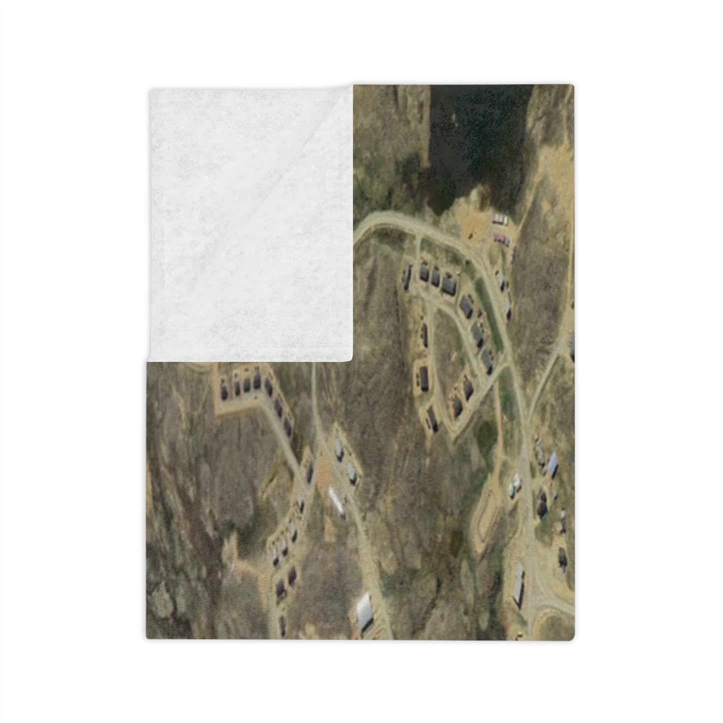 Quaqtaq Nunavik Velveteen Throw Blanket