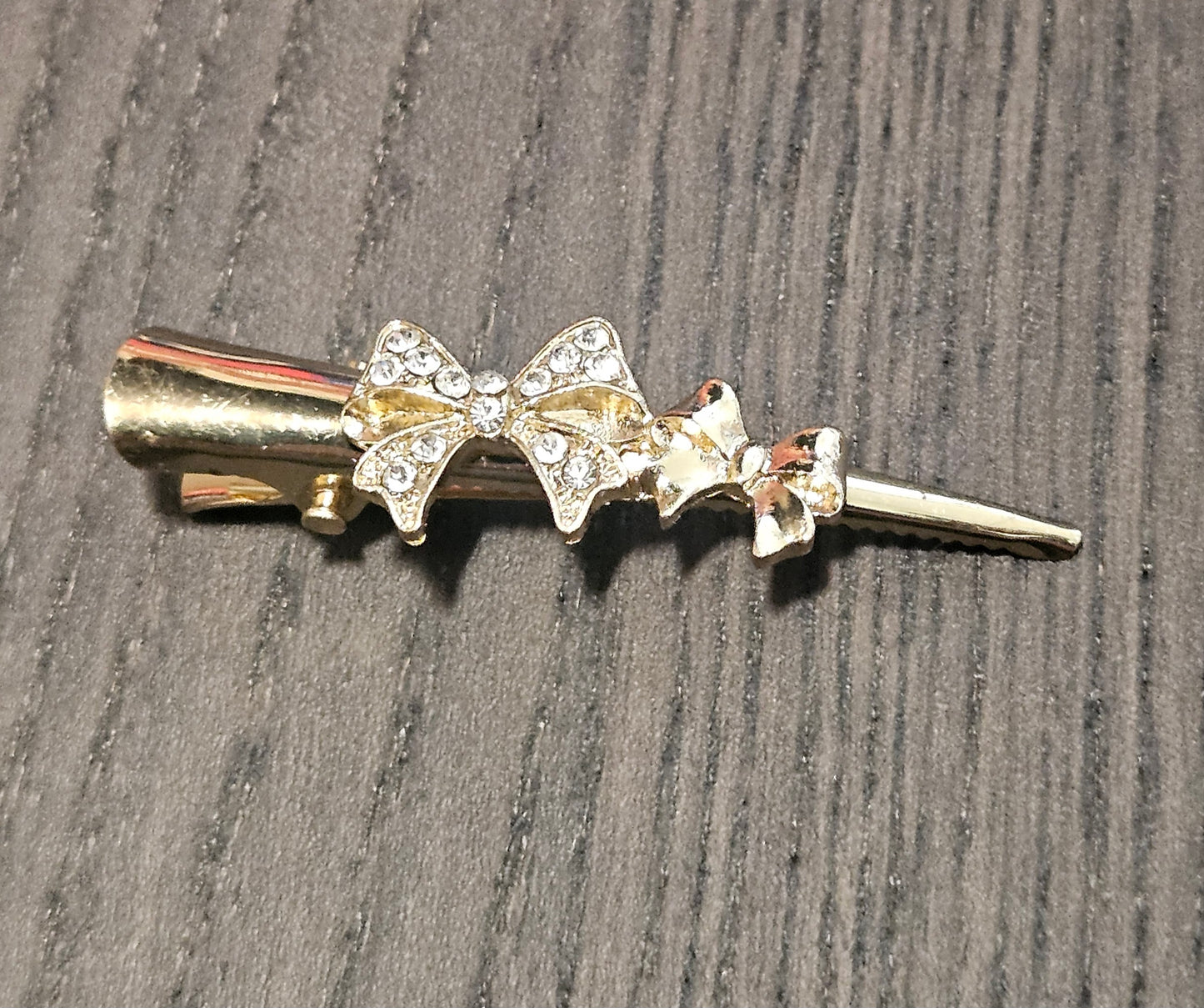 Pair of Gold-Tone Metal Alligator Hair Clips