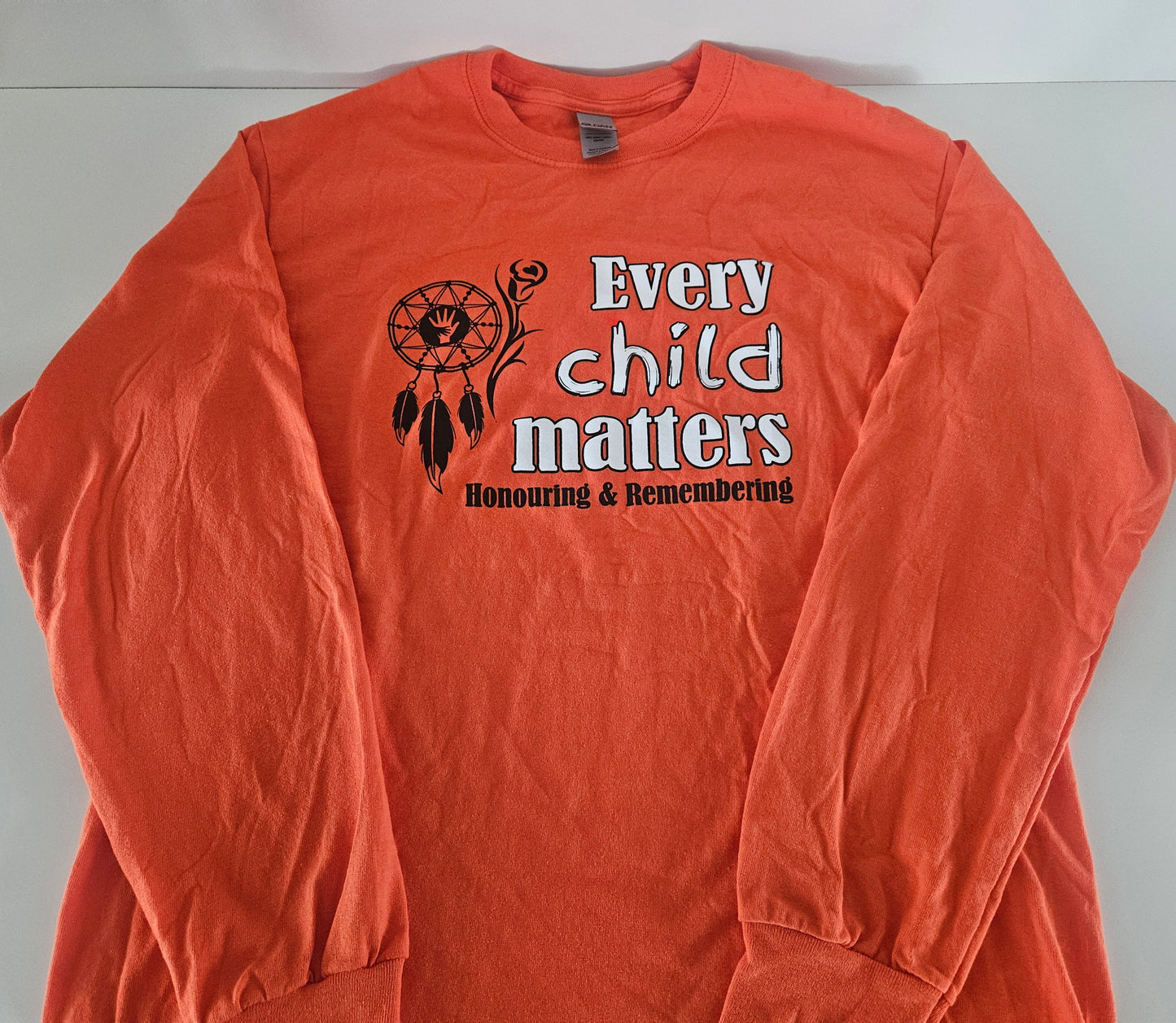 Camiseta Naranja de Manga Larga "Every Child Matters"