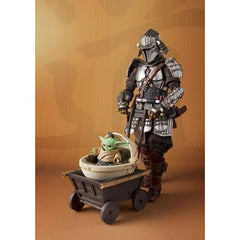 The Mandalorian Ronin Mandalorian and Grogu Beskar Armor-6