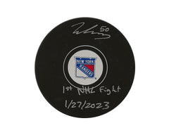 Palet de hockey autographié par Will Cuylle des Rangers de New York, dédicacé « 1st NHL Fight 1/27/2023 »-1