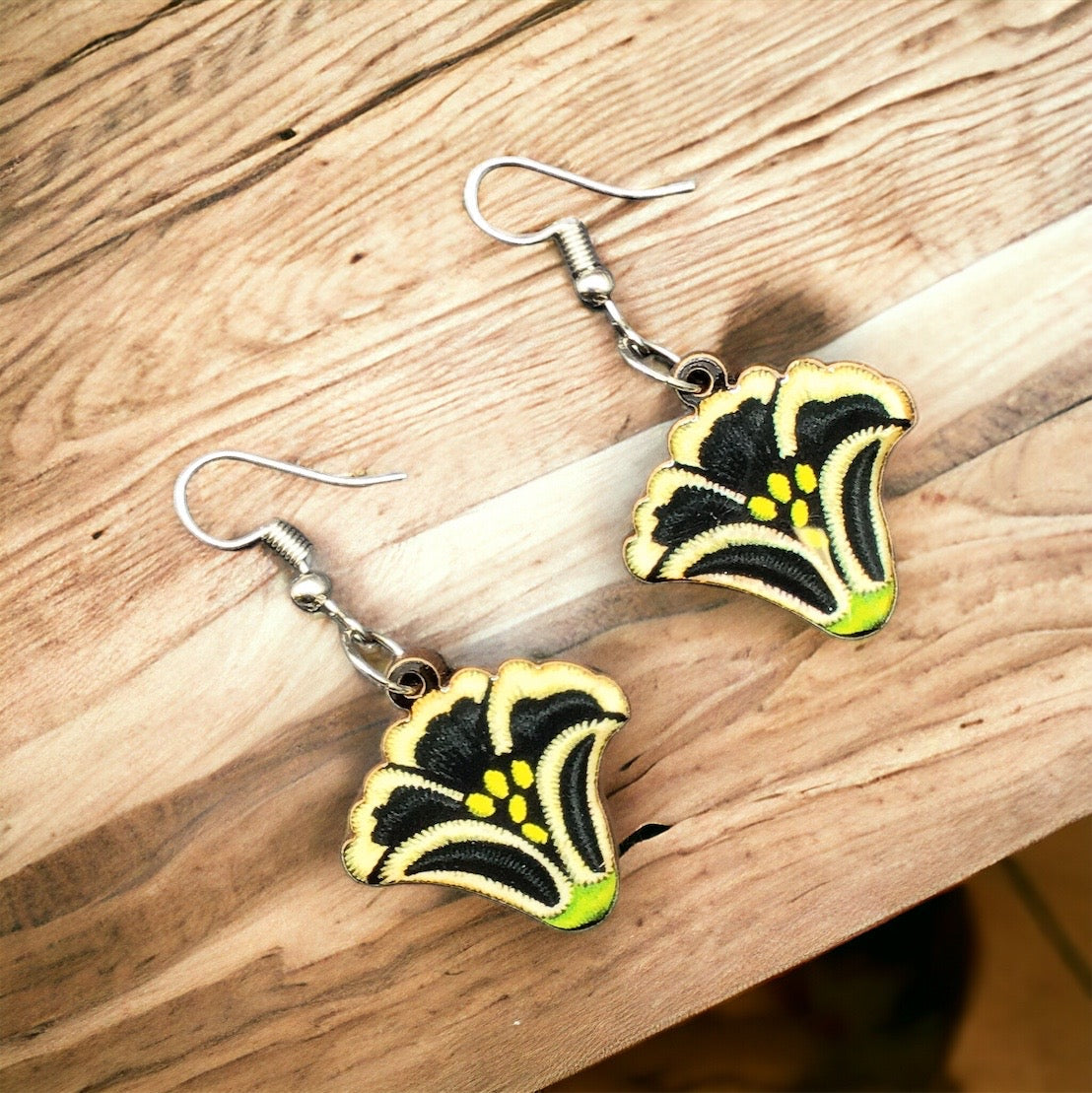 Painted Black Flower Wood Earrings-2
