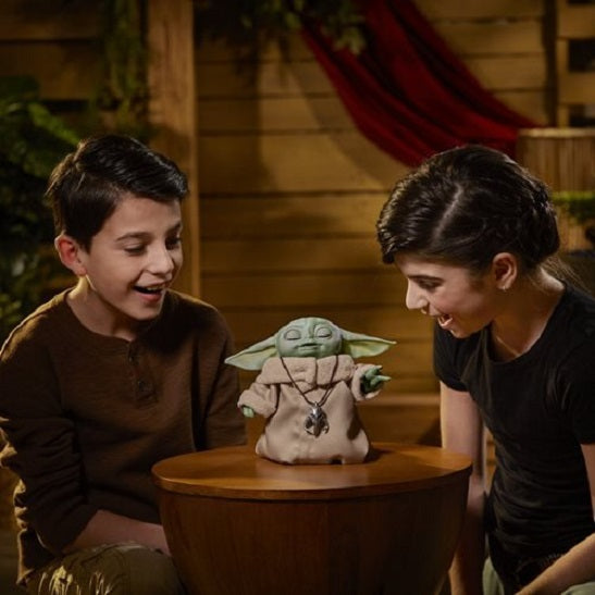 Star Wars: The Mandalorian – The Child Animatronic Edition (UPC: 5010993762163)