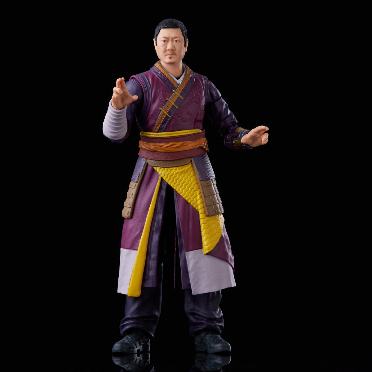 Marvel Legends Multiverse of Madness Wong-6