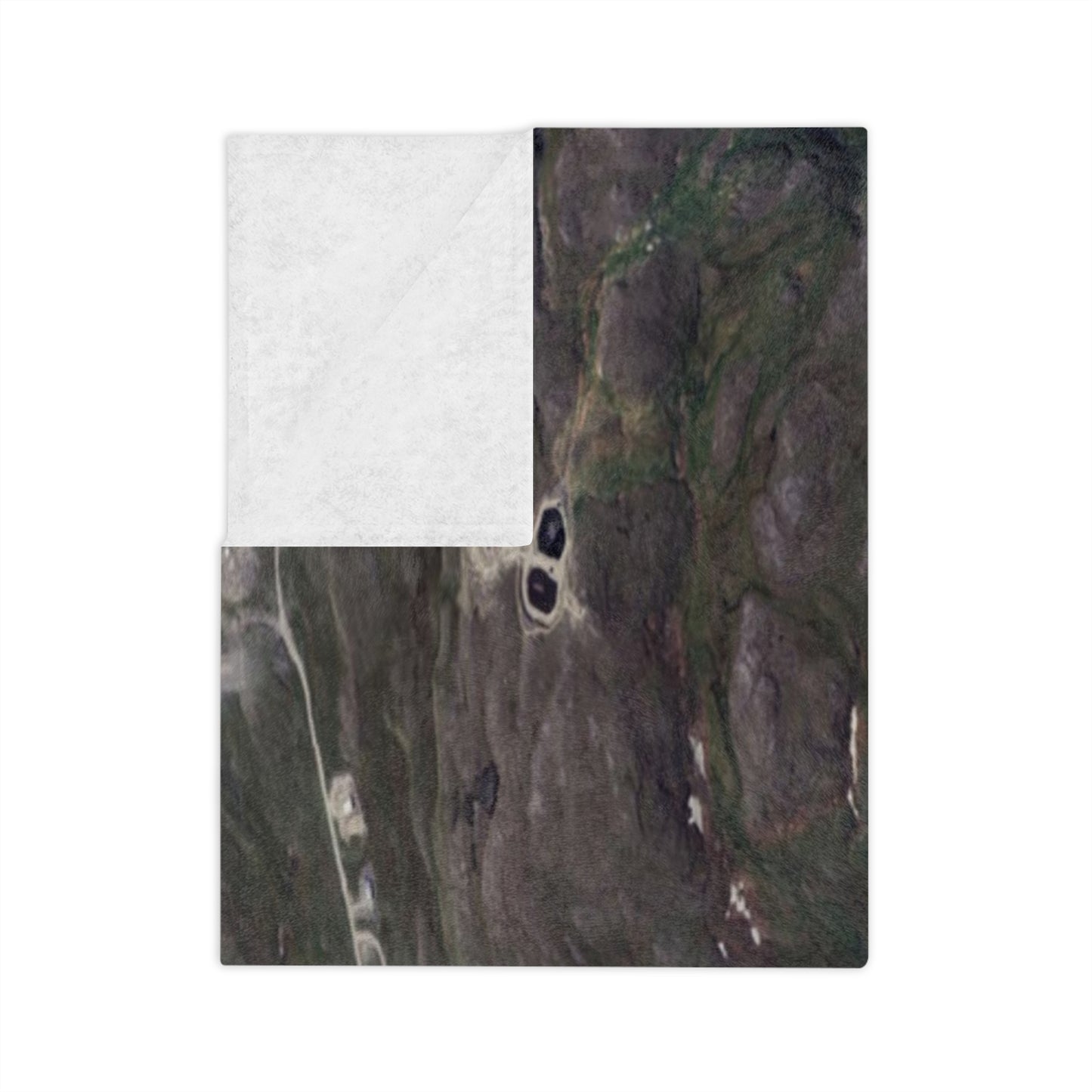 Salluit Nunavik Velveteen Throw Blanket