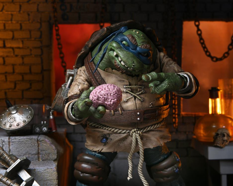 Universal Monsters x Teenage Mutant Ninja Turtles Ultimate Leonardo as The Hunchback-8