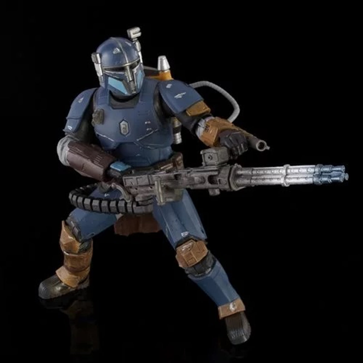 Star Wars The Black Series Heavy Infantry Mandalorian 6-Inch Action Figure – Deluxe Edition (UPC:630509862061)-3