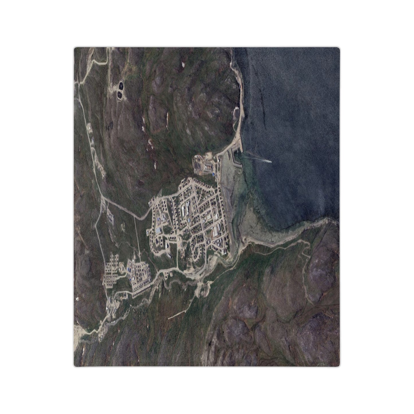 Salluit Nunavik Velveteen Throw Blanket