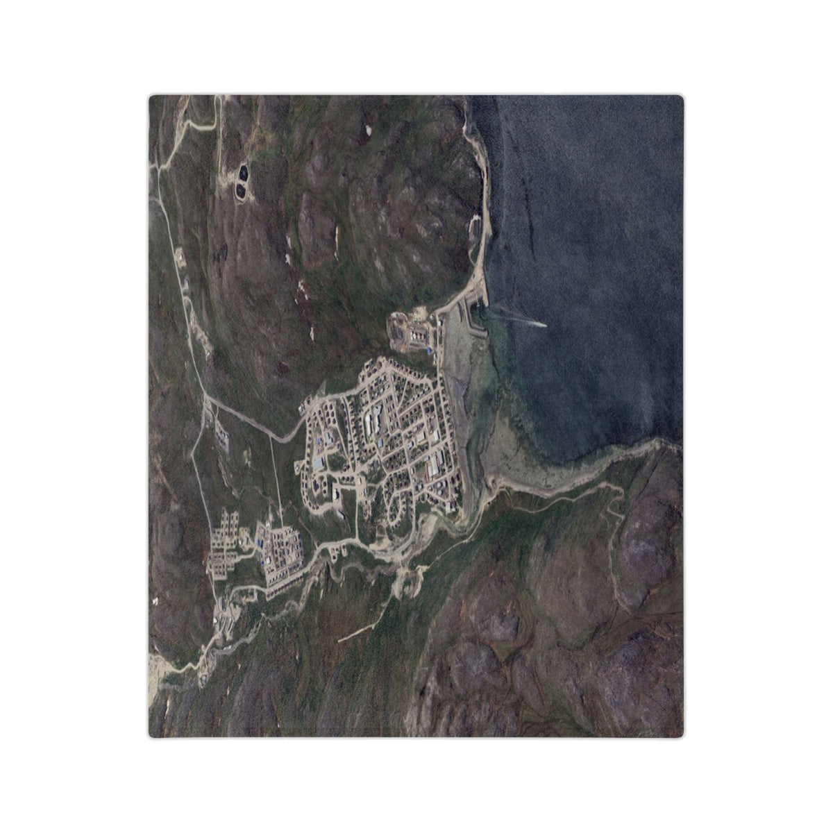 Salluit Nunavik Velveteen Throw Blanket