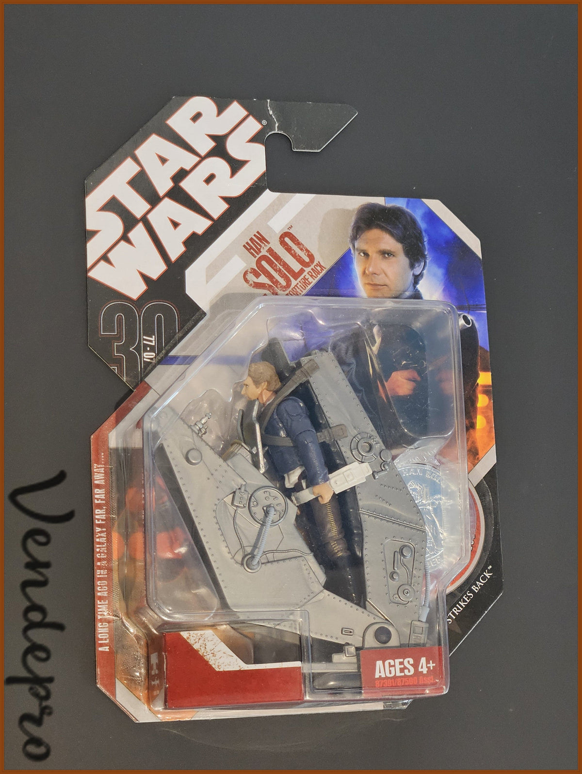 2007 - Star Wars 30.º Aniversario Han Solo con Soporte de Tortura (UPC: 653569249559)