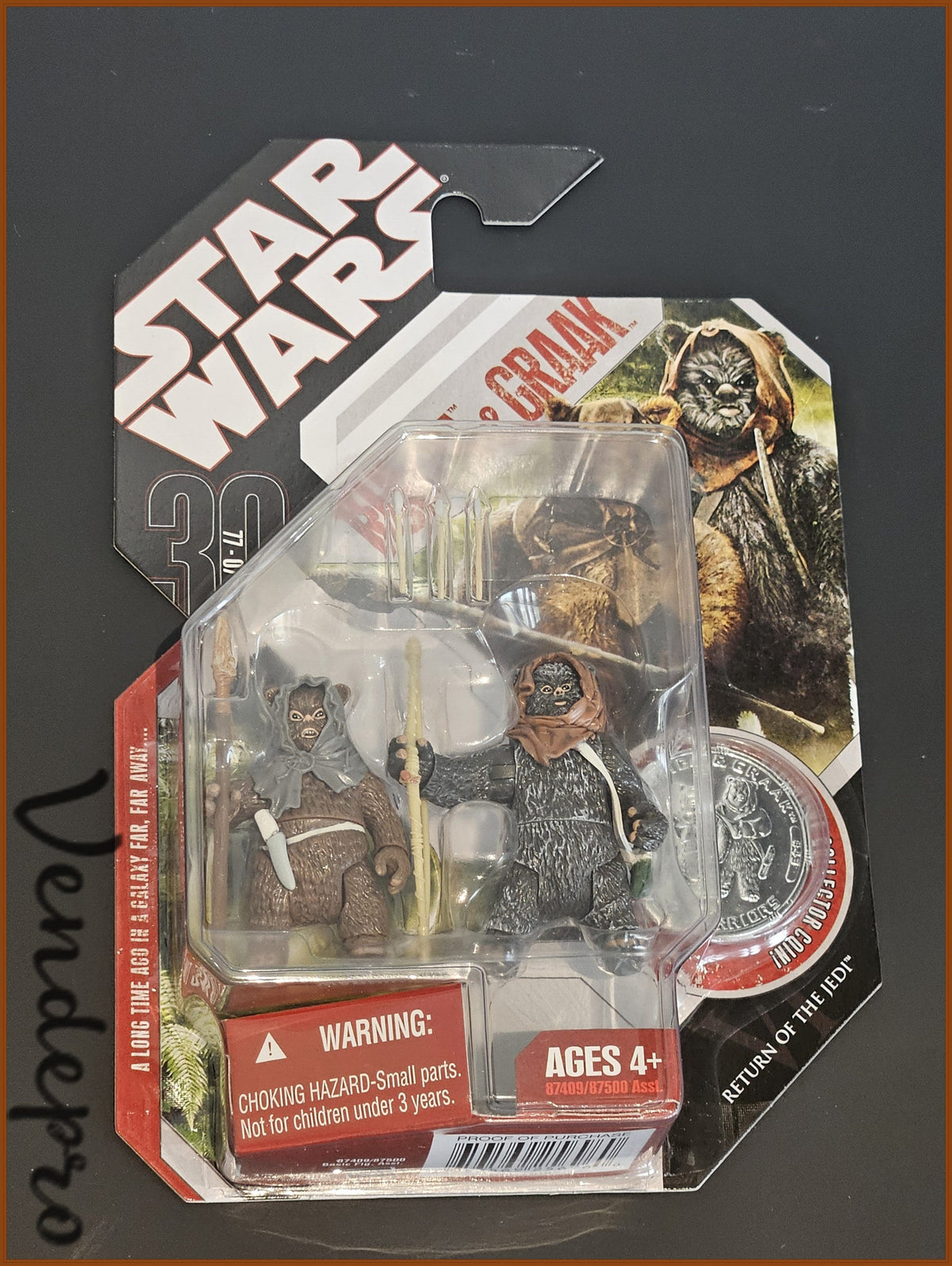 Collection du 30e anniversaire de Star Wars – Romba et Graak (lot de 2 Ewoks) n° 43, figurines articulées de 3,75 po (UPC : 653569256960)
