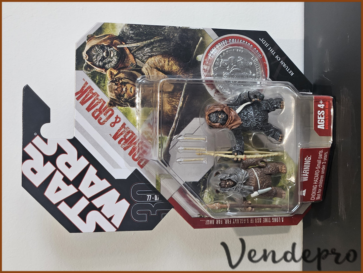 Star Wars 30th Anniversary Collection – Romba & Graak (Ewok 2-Pack) #43 3.75" Action Figures (UPC: 653569256960)