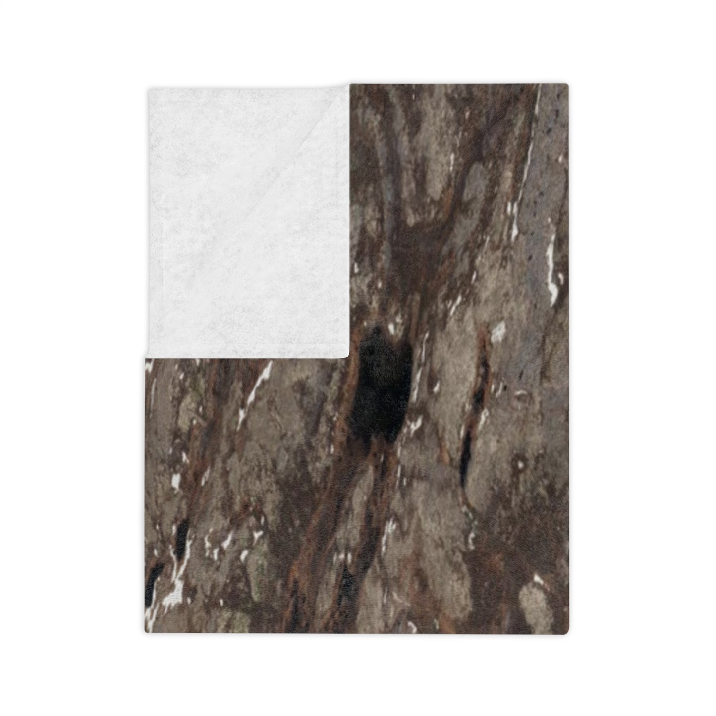 Kangiqsualujjuaq Nunavik Velveteen Throw Blanket