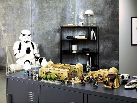 LEGO Star Wars – Cantina de Mos Eisley™ (Set 75290) (UPC: 673419321419)