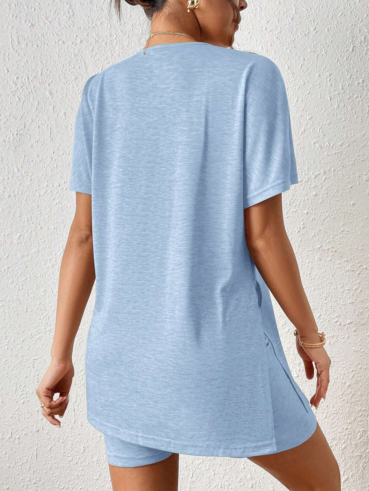 Women's Casual Solid Color Batwing Sleeve Tunic Top & Shorts Two-Piece Set-5
