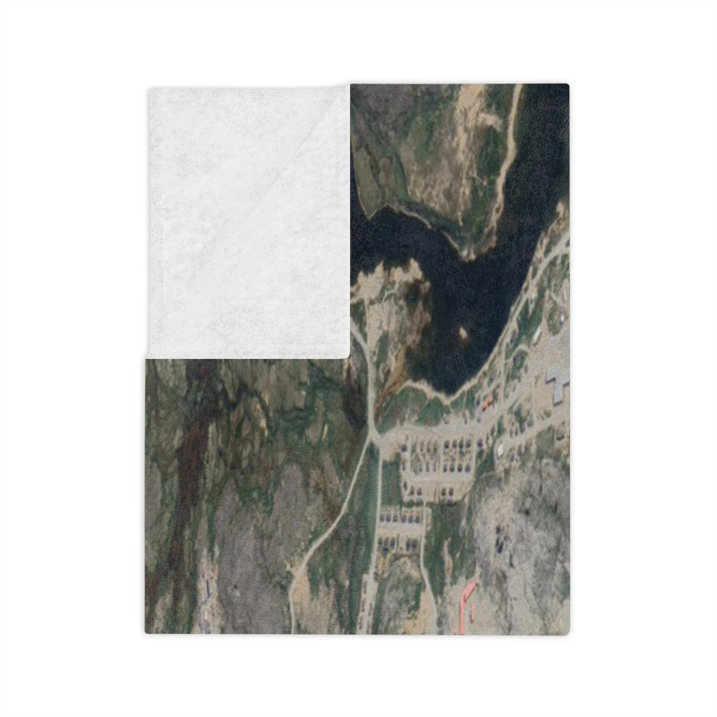 Inukjuak Nunavik Velveteen Throw Blanket
