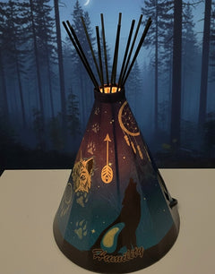 Wolf Teepee Lamp-2
