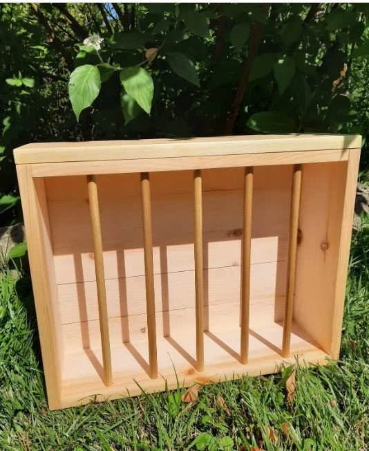 Mounted Hay Feeder for Rabbits & Guinea Pigs-3