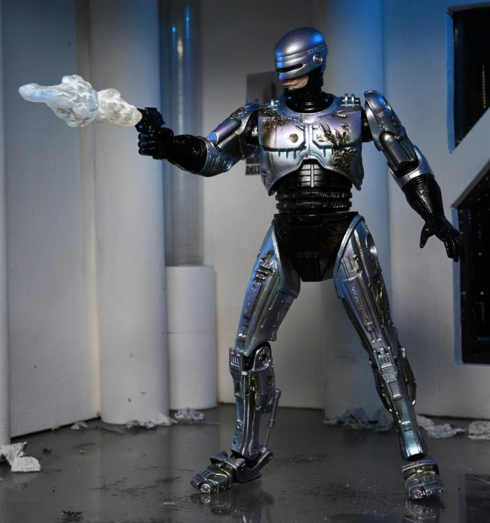 NECA - Ultimate Battle Damaged RoboCop with Chair-2