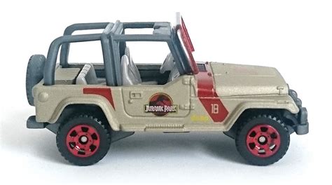 Matchbox Jurassic World Dominion ‘93 Jeep Wrangler #18