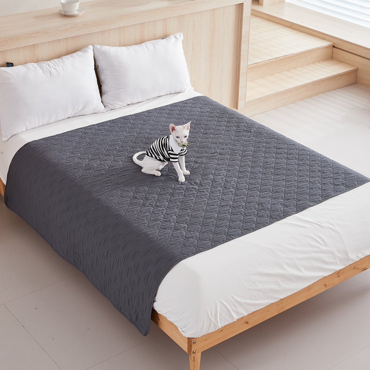 Waterproof Non-slip Pet Mattress Pet Blanket-3