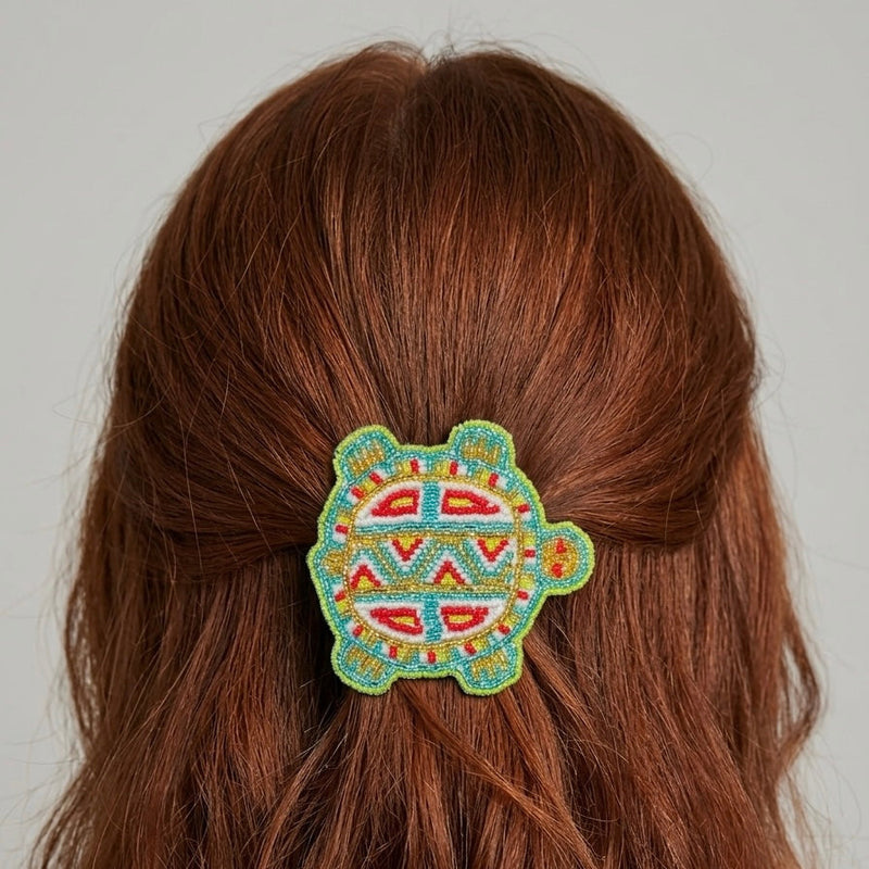 Beaded turtle Barrette Green accent-8